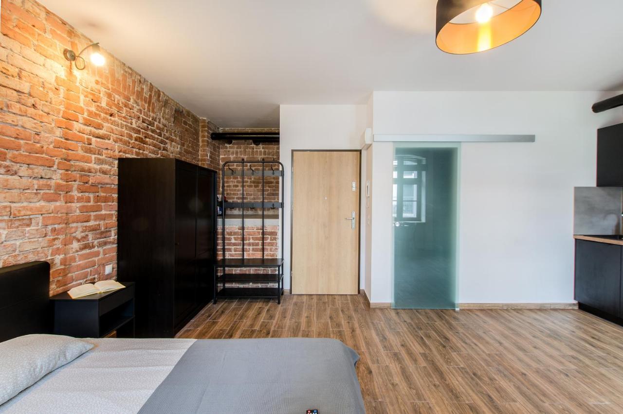 Smart Rental Management Apartments - City Center ヴロツワフ エクステリア 写真