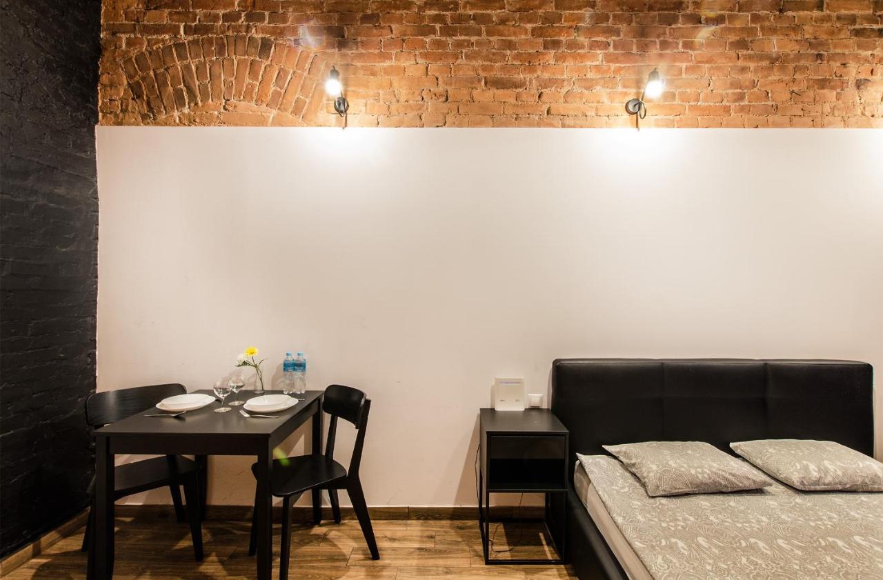 Smart Rental Management Apartments - City Center ヴロツワフ エクステリア 写真